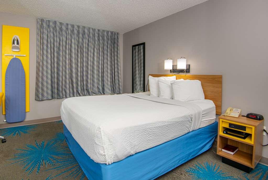 Days Inn By Wyndham Coeur D'Alene Habitación foto